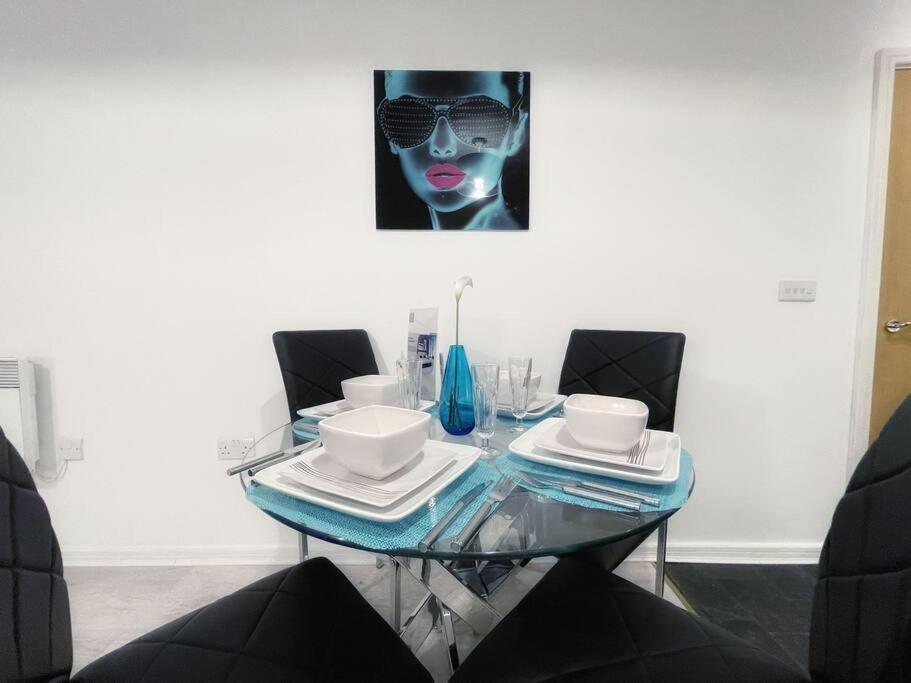 Cityfront Modern Apt Near City Centre/Etihad, Free Parking Manchester Ngoại thất bức ảnh